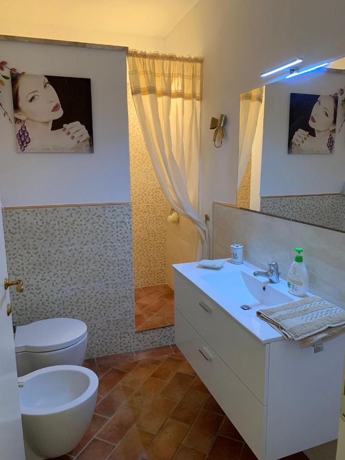 Agriturismo La Casa Dei Ricordi 科莱萨尔韦蒂 外观 照片