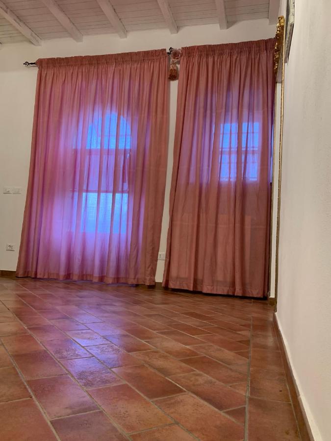 Agriturismo La Casa Dei Ricordi 科莱萨尔韦蒂 外观 照片